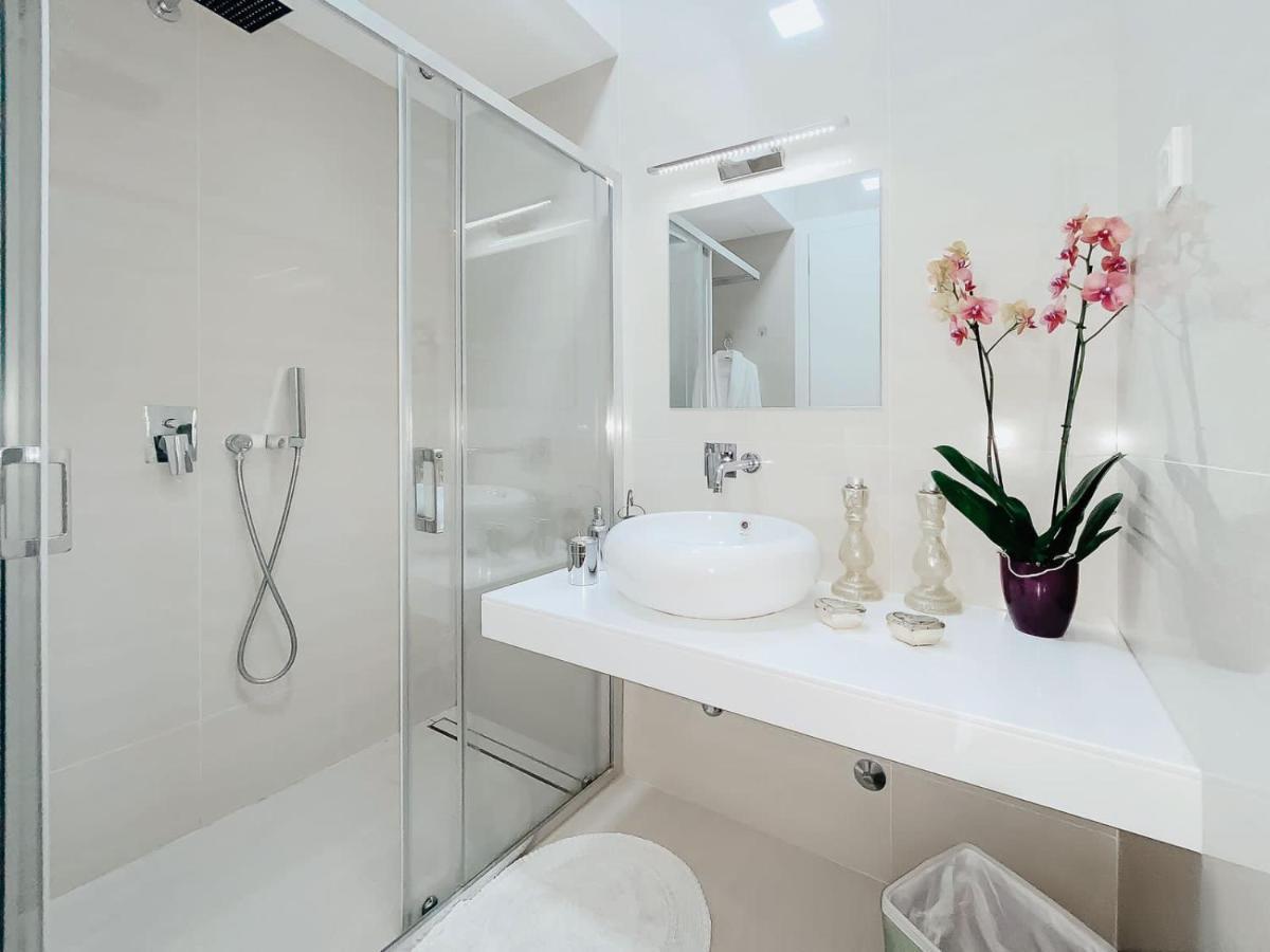 Montesun Apartments Becici Boreti Exterior photo