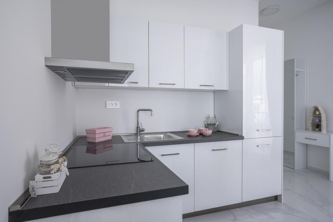 Montesun Apartments Becici Boreti Exterior photo
