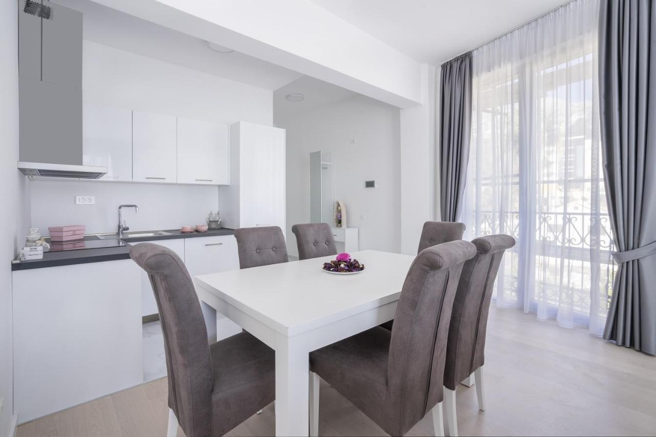 Montesun Apartments Becici Boreti Exterior photo