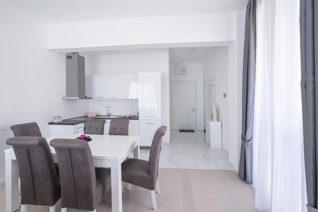 Montesun Apartments Becici Boreti Exterior photo