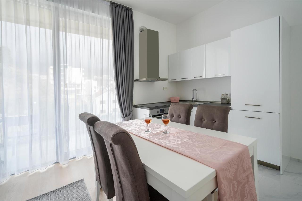 Montesun Apartments Becici Boreti Exterior photo